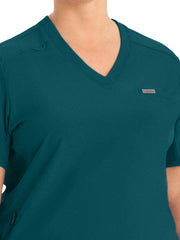 Landau - Forward - Women's Two-Pocket Shirttail Hemline V-Neck Top