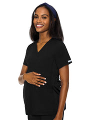 Med Couture - Activate - Women's 2-Pocket Maternity V-Neck Top