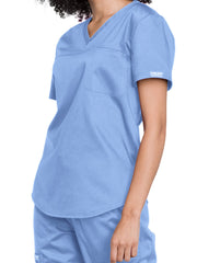Cherokee - Workwear Revolution - Women's 1-Pocket Tuckable V-Neck O.R. Top