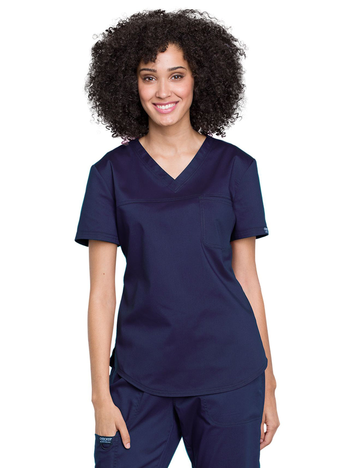 Cherokee - Workwear Revolution - Women's 1-Pocket Tuckable V-Neck O.R. Top